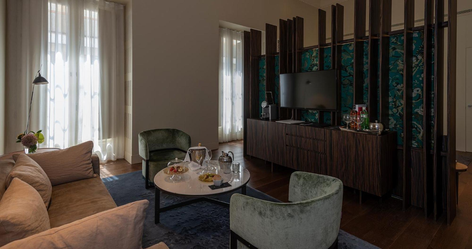 Mercer 5 Gl Hotel